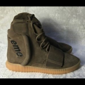 Adidas Yeezy Boost 750 Supreme